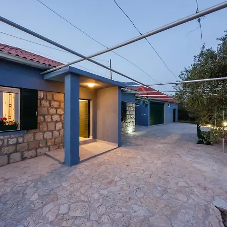 דירה Luxury Complex Pendolino, With Heated Pool And Jacuzzi Kaštel Sućurac