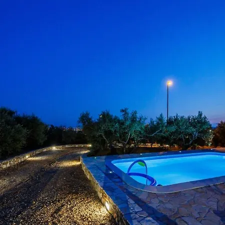 דירה Luxury Complex Pendolino, With Heated Pool And Jacuzzi Kaštel Sućurac