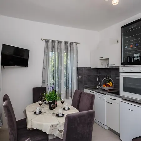 Luxury Complex Pendolino, With Heated Pool And Jacuzzi Apartment *