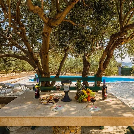Luxury Complex Pendolino, With Heated Pool And Jacuzzi Kastel Sucurac