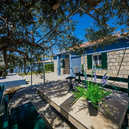 Apartment Luxury Complex Pendolino, With Heated Pool And Jacuzzi Kastel Sucurac