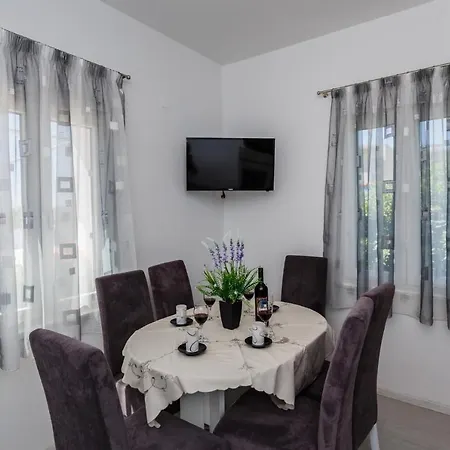 דירה Luxury Complex Pendolino, With Heated Pool And Jacuzzi Kaštel Sućurac