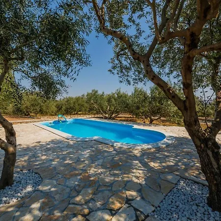 Apartment Luxury Complex Pendolino, With Heated Pool And Jacuzzi
