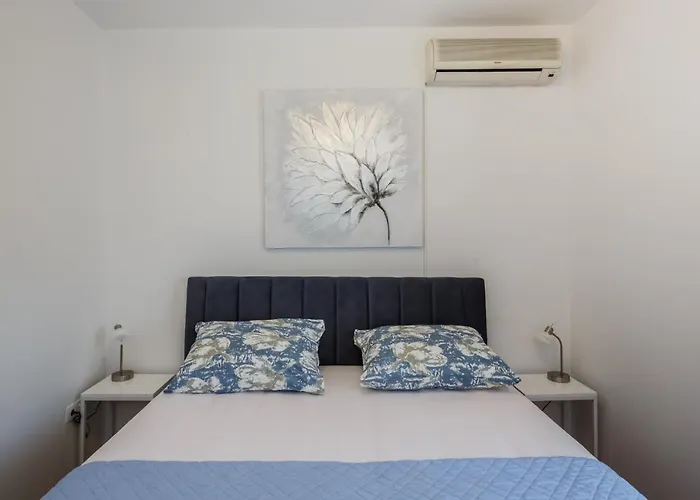 Luxury Complex Pendolino, With Heated Pool And Jacuzzi Kaštel Sućurac