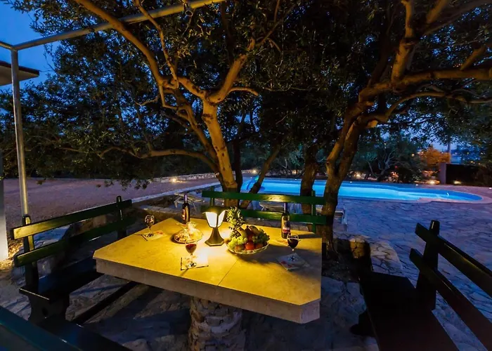 Luxury Complex Pendolino, With Heated Pool And Jacuzzi Kaštel Sućurac