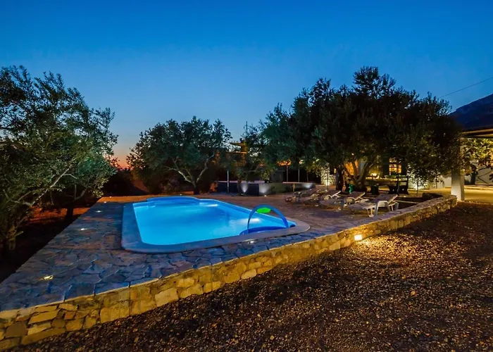 Luxury Complex Pendolino, With Heated Pool And Jacuzzi 公寓 *