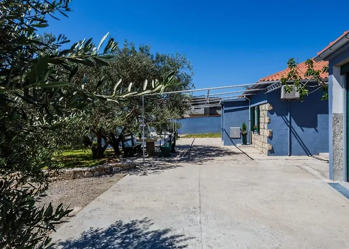 Luxury Complex Pendolino, With Heated Pool And Jacuzzi Kaštel Sućurac